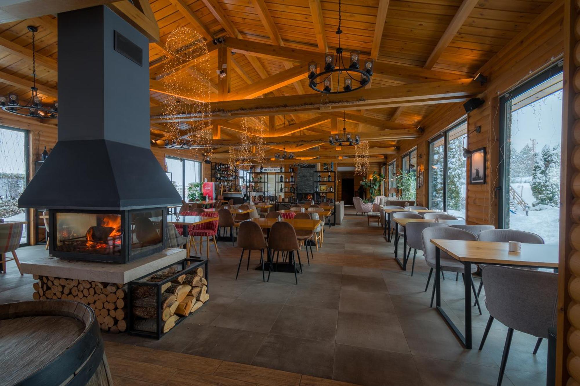 Cornelia Deluxe Bansko