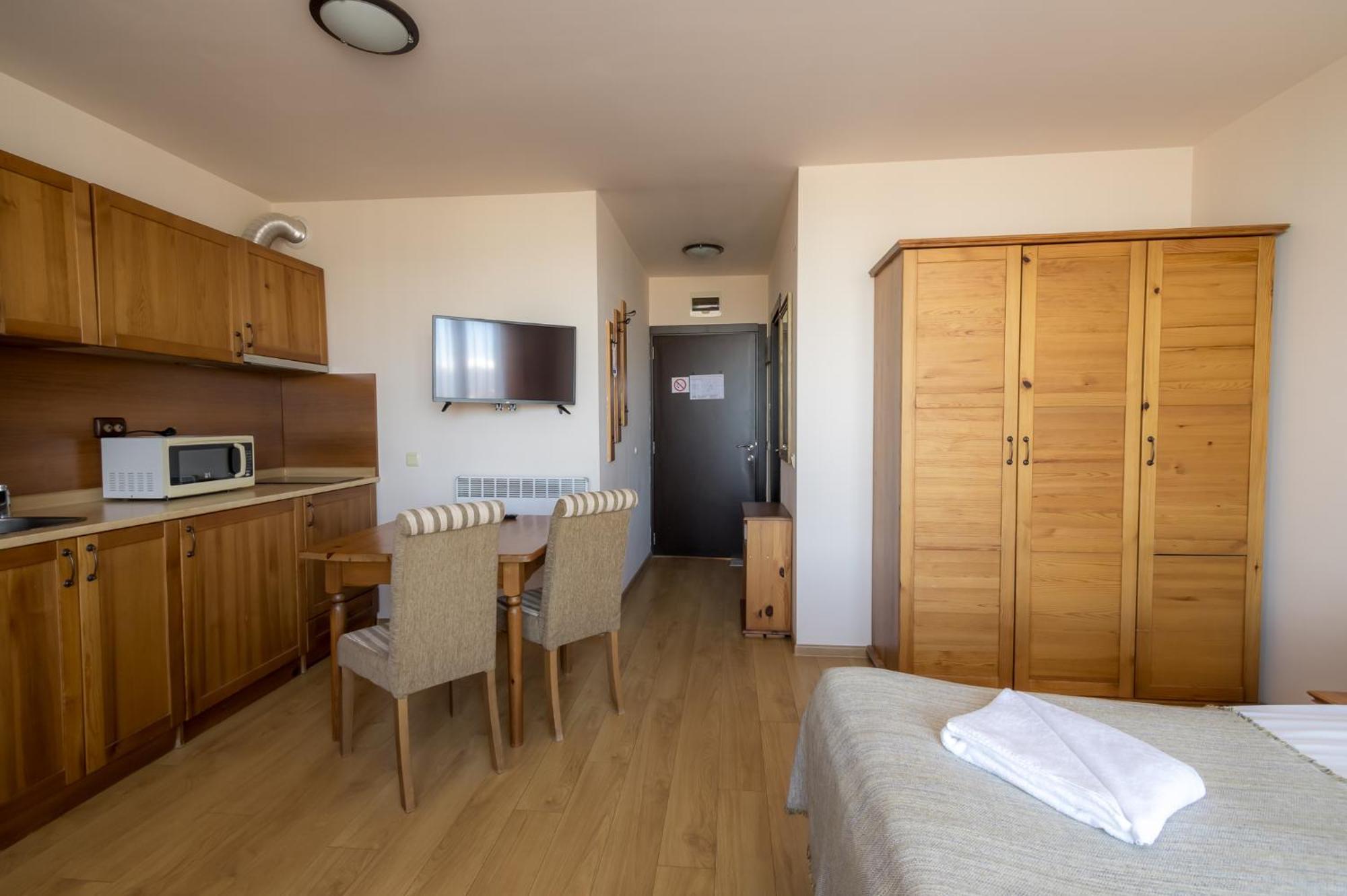 Cornelia Deluxe Aparthotel Bansko