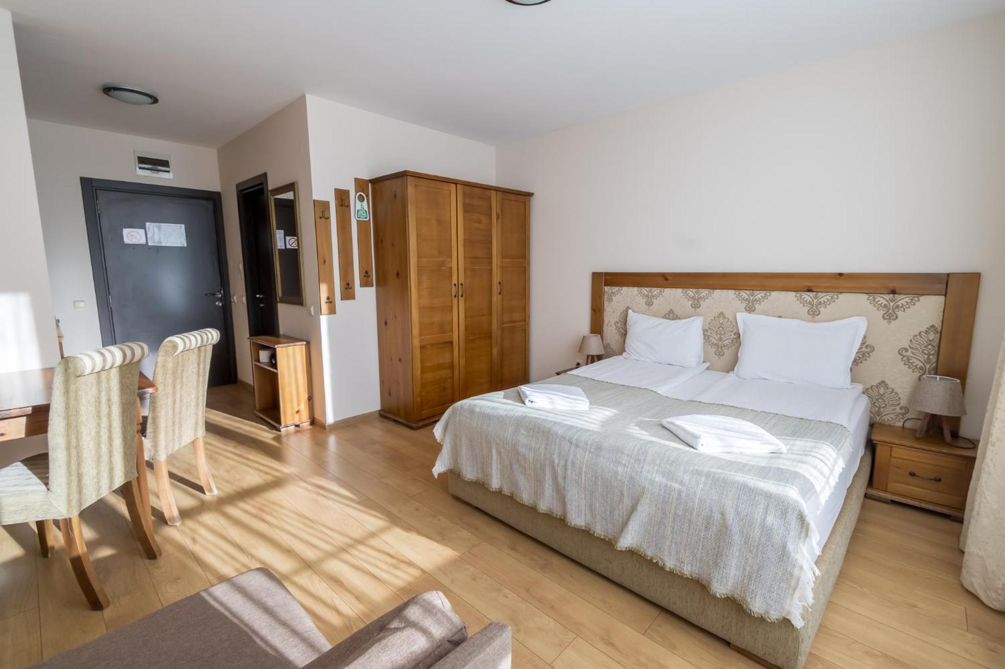 Aparthotel Cornelia Deluxe 3*