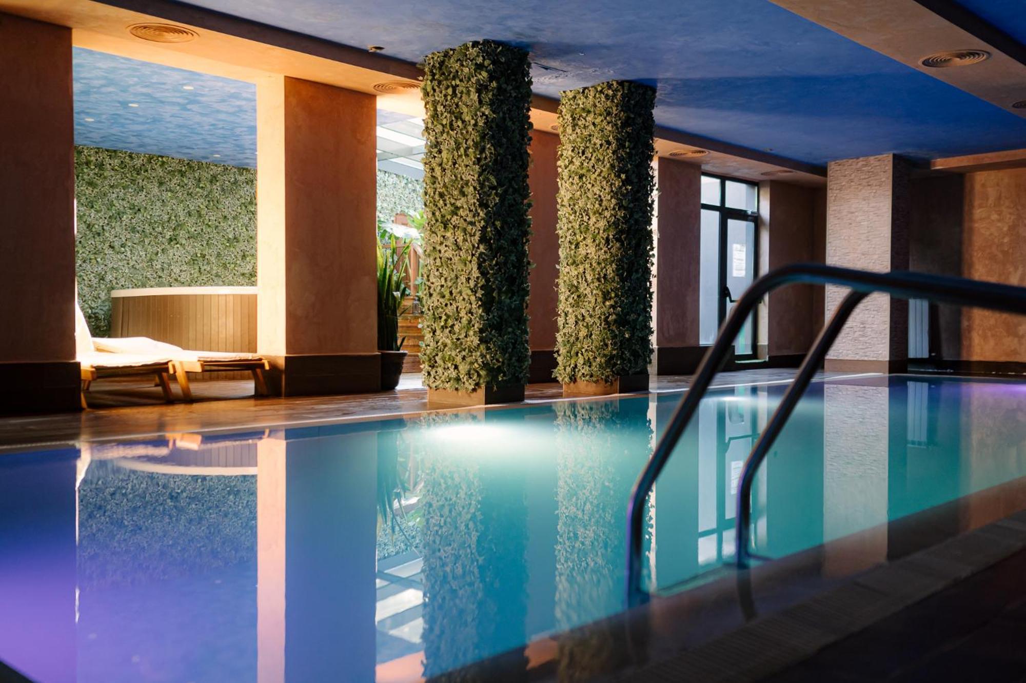 Cornelia Deluxe Hotel apartamentowy 3*