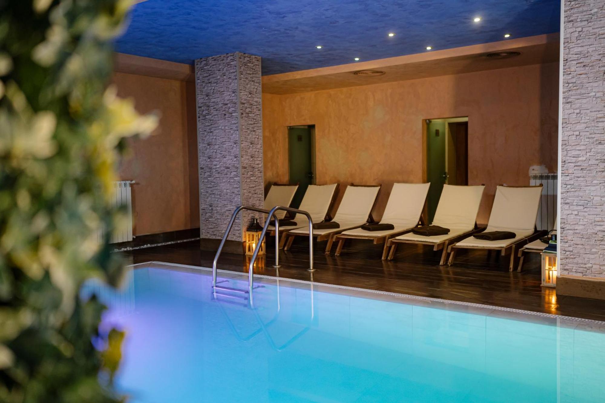 Cornelia Deluxe Hotel apartamentowy Bansko
